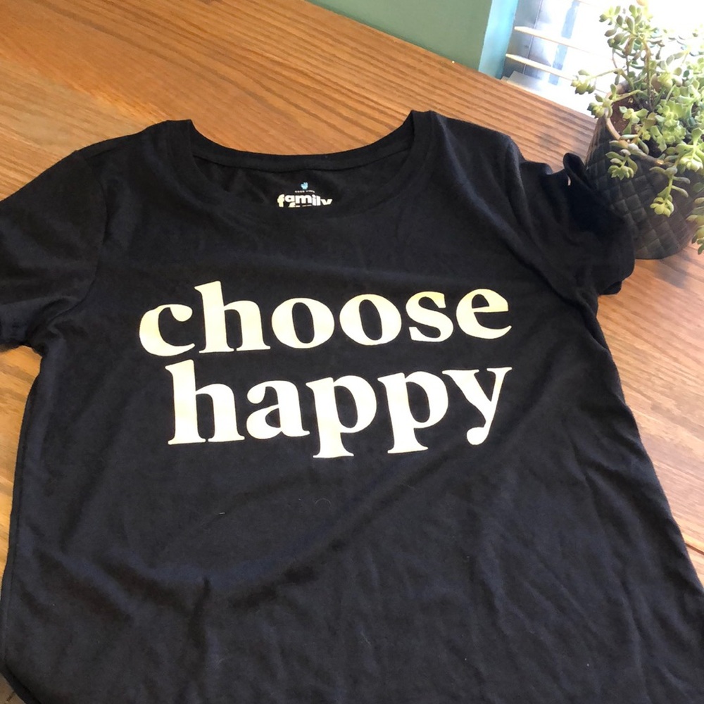 NWT top - xs “choose happy”